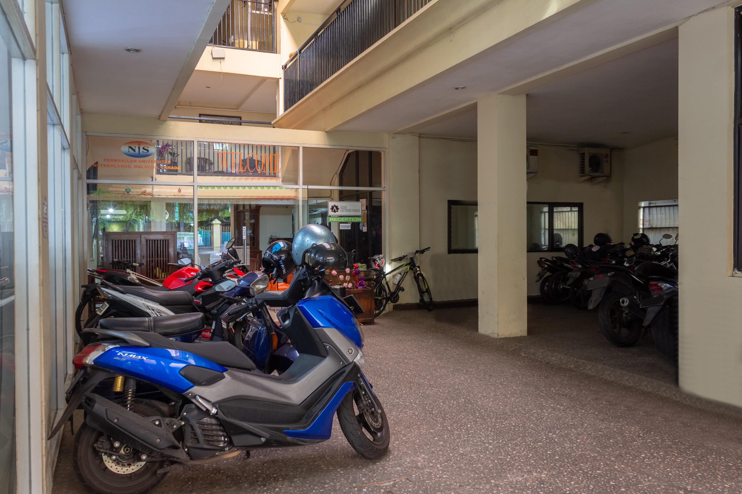 Audah Guesthouse Syariah Redpartner Jakarta Eksteriør billede
